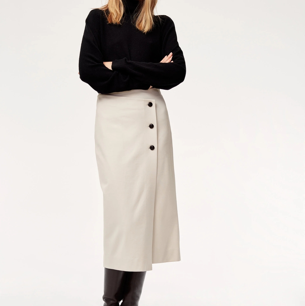 Aritzia Babaton Billy Skirt | Cream Midi Button Wrap Pencil Size 0